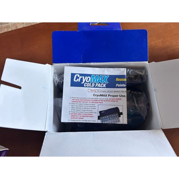 CryoMAX 8-Hour Reusable Cold Pack for Pain & Injury Relief Large Square 12" X 12 - Picture 7 of 8